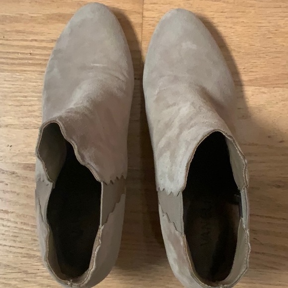 Vaneli Women’s ankle boots, size 7N - Picture 5 of 8